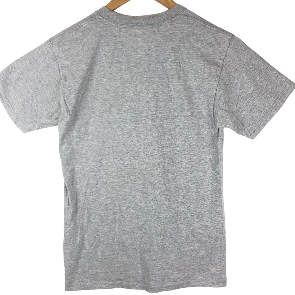 Walt Disney World Gray Graphic T Shirt Women's All Over Characters Movie Film - Picture 12 of 14